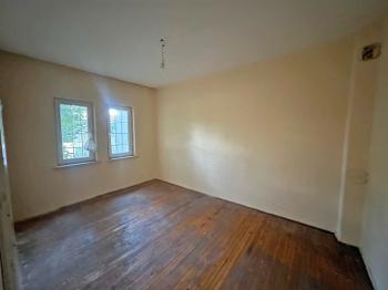 AFYON ÜÇOK EMLAKTAN ORHANGAZİ MAH KİRALIK HASTANE KARŞISI 3+1 DAİRE