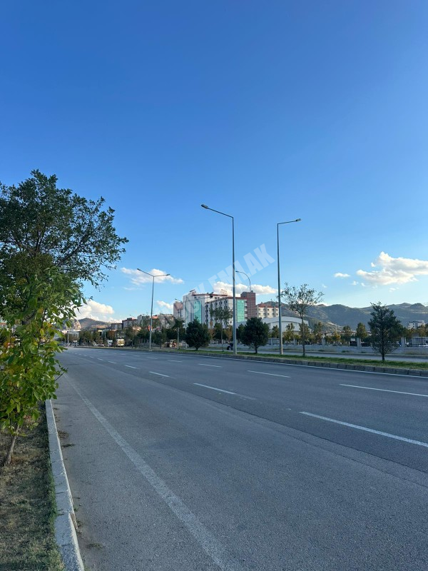 AFYON ÜÇOK EMLAKTAN ORHANGAZİ MAH KİRALIK HASTANE KARŞISI 3+1 DAİRE