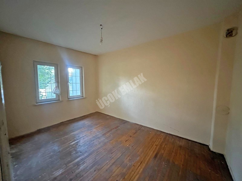 AFYON ÜÇOK EMLAKTAN ORHANGAZİ MAH KİRALIK HASTANE KARŞISI 3+1 DAİRE