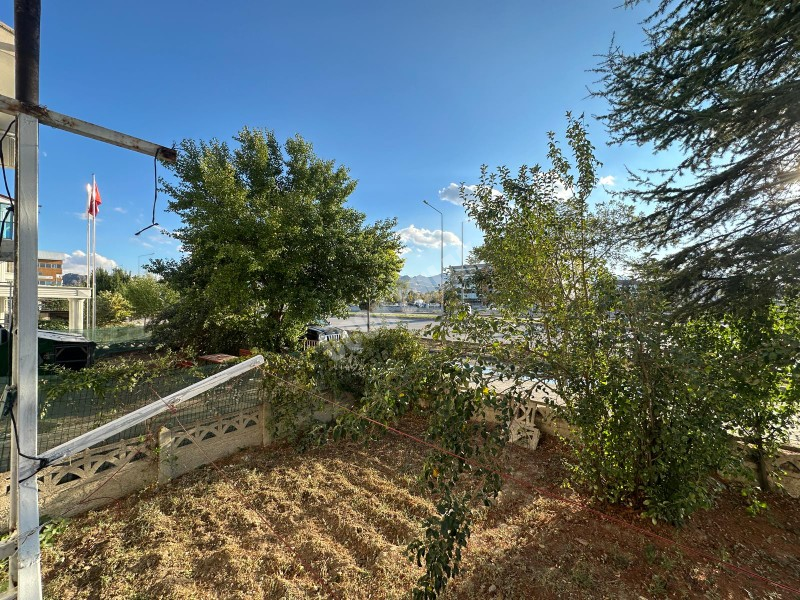 AFYON ÜÇOK EMLAKTAN ORHANGAZİ MAH KİRALIK HASTANE KARŞISI 3+1 DAİRE