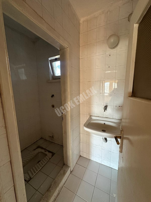 AFYON ÜÇOK EMLAKTAN ORHANGAZİ MAH KİRALIK HASTANE KARŞISI 3+1 DAİRE