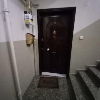 Bornova Küçük Park kiralık 3+1 ara kat daire