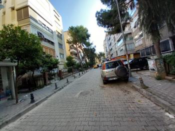 Bornova Küçük Park kiralık 3+1 ara kat daire