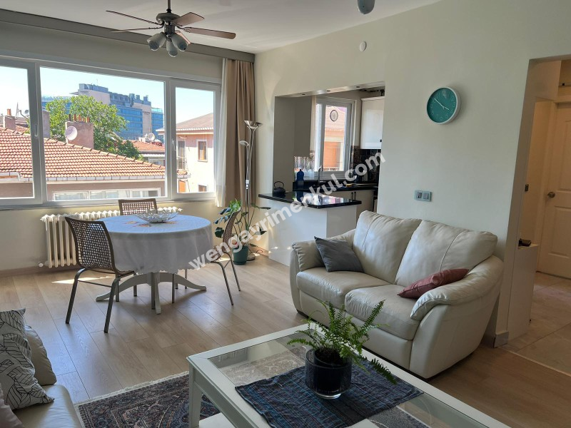 KADIKÖY CAFERAĞA 3+1 EŞYALI KİRALIK DAİRE