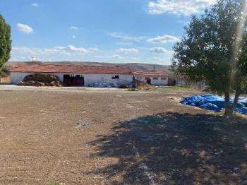 GÜVENAY - ÇORUM CEMİLBEY YOLU ESKİEKİN  KÖYÜ YOLU ÜZERİNDE SATILIK ÇİFTLİK 