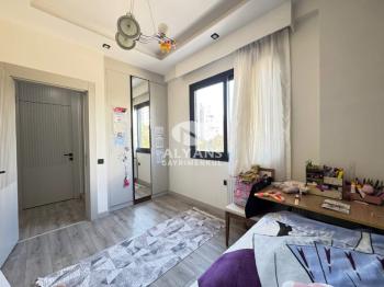 ALYANS'TAN MERKEZİ KONUMDA TEK BLOK YATIRIM DEĞERİ YÜKSEK 3+1