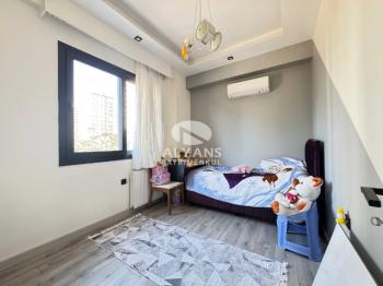 ALYANS'TAN MERKEZİ KONUMDA TEK BLOK YATIRIM DEĞERİ YÜKSEK 3+1