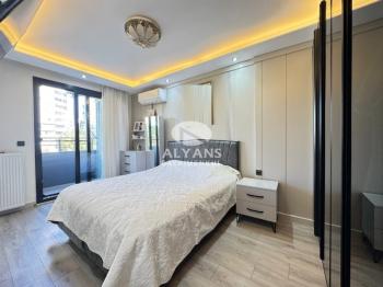 ALYANS'TAN MERKEZİ KONUMDA TEK BLOK YATIRIM DEĞERİ YÜKSEK 3+1