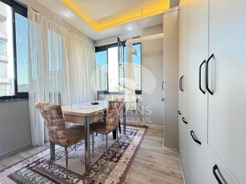 ALYANS'TAN MERKEZİ KONUMDA TEK BLOK YATIRIM DEĞERİ YÜKSEK 3+1