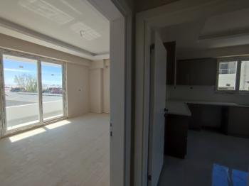 ÇEVRE YOLUNDA SATILIK 3+1 SIFIR DAİRELER