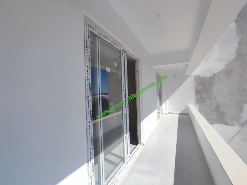 ÇEVRE YOLUNDA SATILIK 3+1 SIFIR DAİRELER