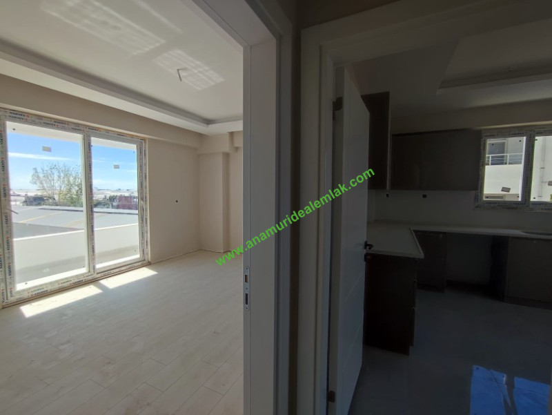 ÇEVRE YOLUNDA SATILIK 3+1 SIFIR DAİRELER