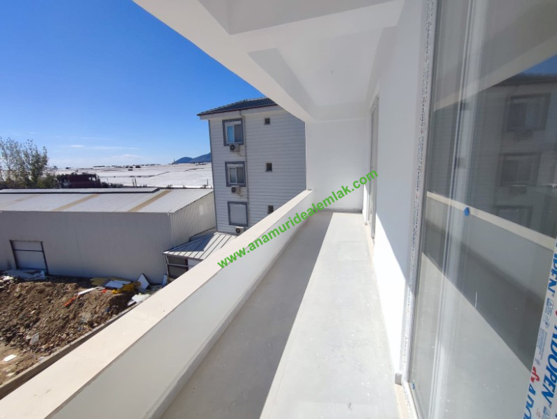 ÇEVRE YOLUNDA SATILIK 3+1 SIFIR DAİRELER