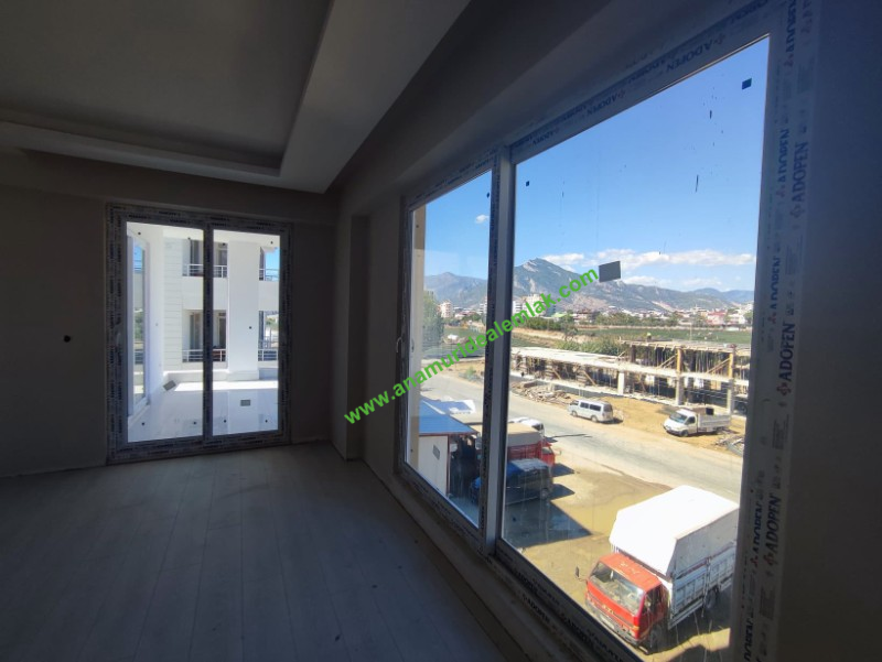 ÇEVRE YOLUNDA SATILIK 3+1 SIFIR DAİRELER