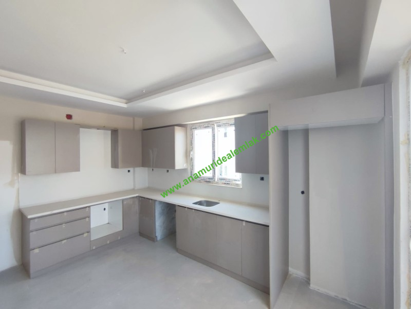 ÇEVRE YOLUNDA SATILIK 3+1 SIFIR DAİRELER