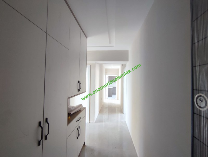 ÇEVRE YOLUNDA SATILIK 3+1 SIFIR DAİRELER