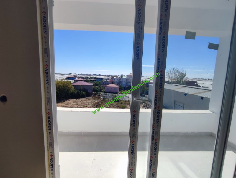 ÇEVRE YOLUNDA SATILIK 3+1 SIFIR DAİRELER