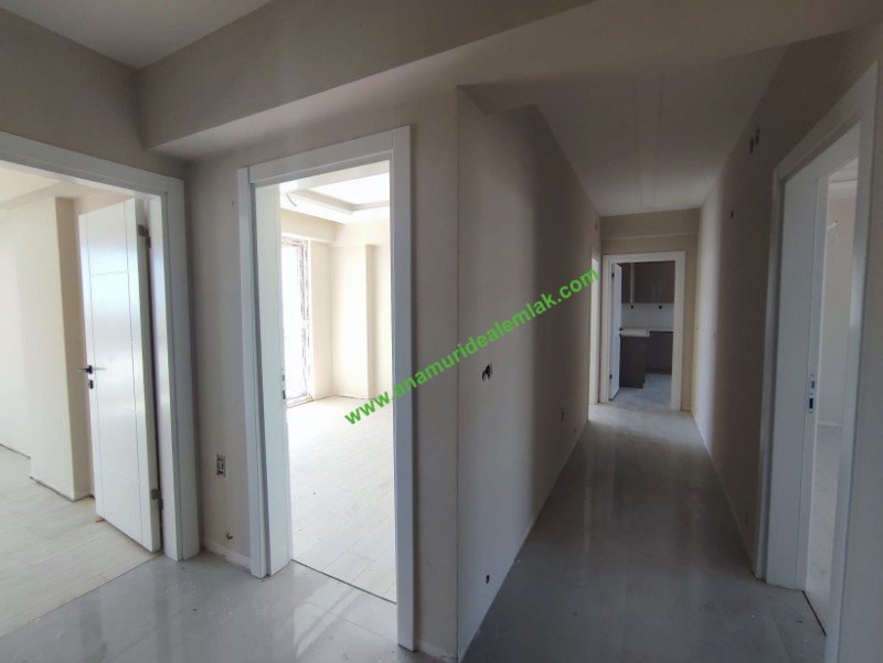 ÇEVRE YOLUNDA SATILIK 3+1 SIFIR DAİRELER