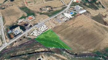 Lefkoşa Alayköy'de 2592 m² Tarla