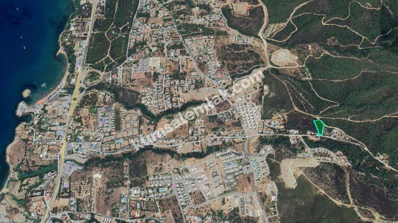Girne Alsancak'da 2760 m² Proje Onaylı Arsa