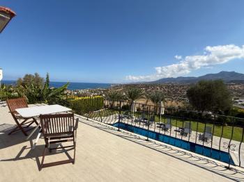 Girne Alagadi’de Eşsiz Manzaralı 5+1 Satılık Lüks Villa 