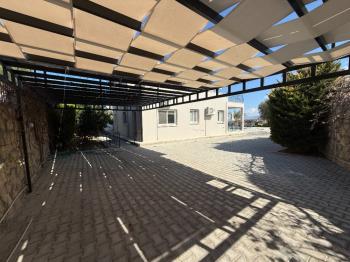 Girne Alagadi’de Eşsiz Manzaralı 5+1 Satılık Lüks Villa 