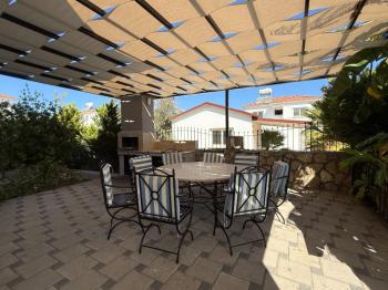Girne Alagadi’de Eşsiz Manzaralı 5+1 Satılık Lüks Villa 