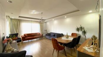 Elmas’tan Güvenevler’de Ebeveyn Banyolu Havuzlu 3+1