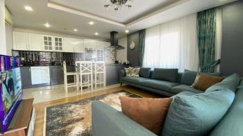 Elmas’tan Güvenevler’de Ebeveyn Banyolu Havuzlu 3+1