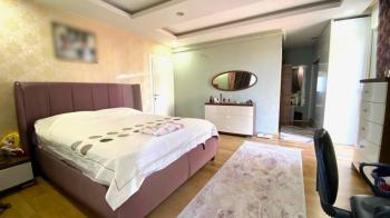 Elmas’tan Güvenevler’de Ebeveyn Banyolu Havuzlu 3+1