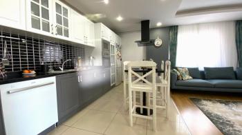 Elmas’tan Güvenevler’de Ebeveyn Banyolu Havuzlu 3+1