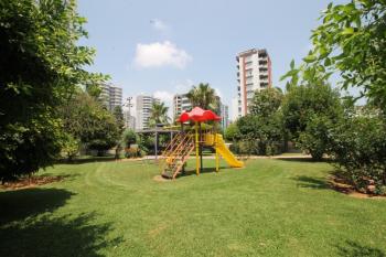 Elmas’tan Merkez Mah. Tek Blok Site İçi Bağımsız Mutfak 3+1