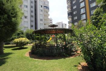 Elmas’tan Merkez Mah. Tek Blok Site İçi Bağımsız Mutfak 3+1