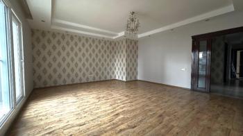 Elmas’tan Merkez Mah. Tek Blok Site İçi Bağımsız Mutfak 3+1