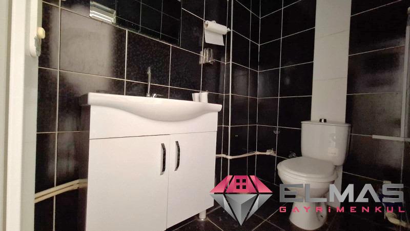 Elmas'tan Adnan Menderes Bulvarı Üzeri Kiralık Dükkan