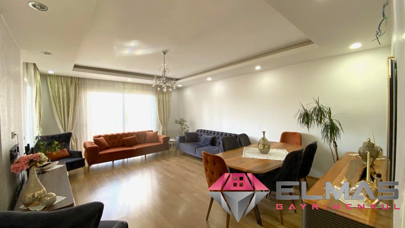 Elmas’tan Güvenevler’de Ebeveyn Banyolu Havuzlu 3+1