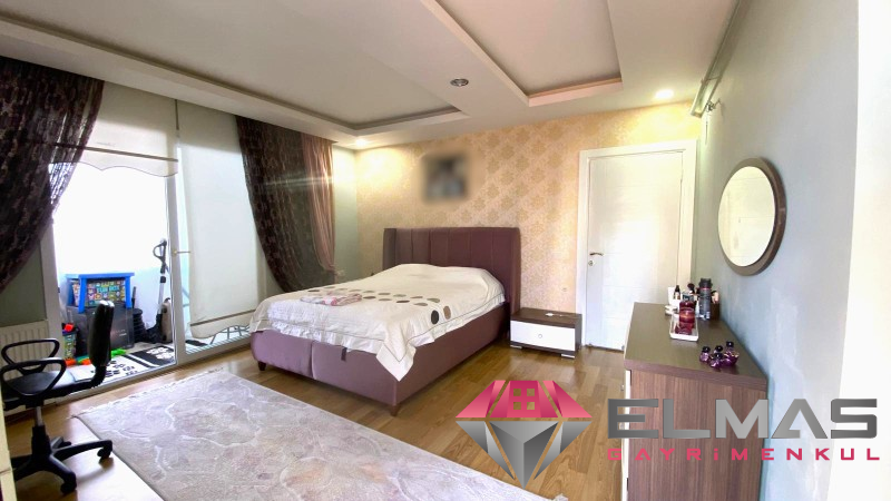 Elmas’tan Güvenevler’de Ebeveyn Banyolu Havuzlu 3+1