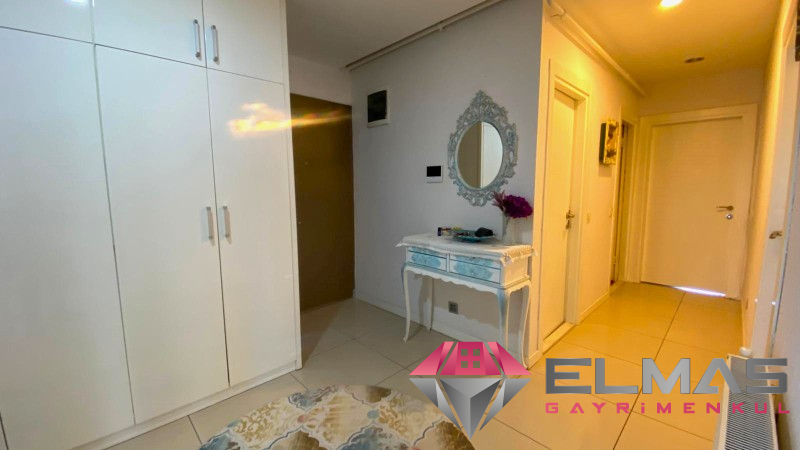 Elmas’tan Güvenevler’de Ebeveyn Banyolu Havuzlu 3+1