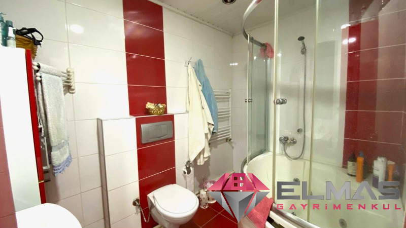 Elmas’tan Güvenevler’de Ebeveyn Banyolu Havuzlu 3+1