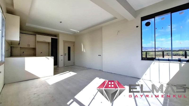 Elmas’tan 75.Yıl Mh.'de Geniş Peyzajlı Site İçi Sıfır 2+1