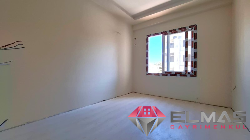 Elmas’tan 75.Yıl Mh.'de Geniş Peyzajlı Site İçi Sıfır 2+1