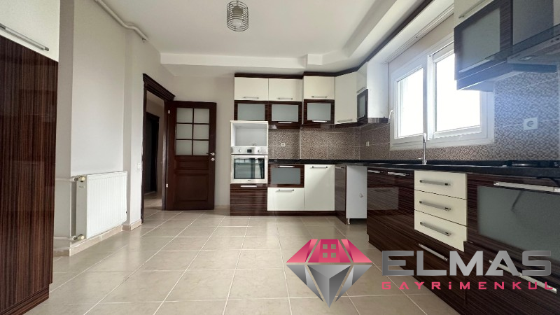 Elmas’tan Merkez Mah. Tek Blok Site İçi Bağımsız Mutfak 3+1