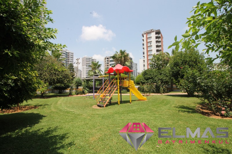 Elmas’tan Merkez Mah. Tek Blok Site İçi Bağımsız Mutfak 3+1