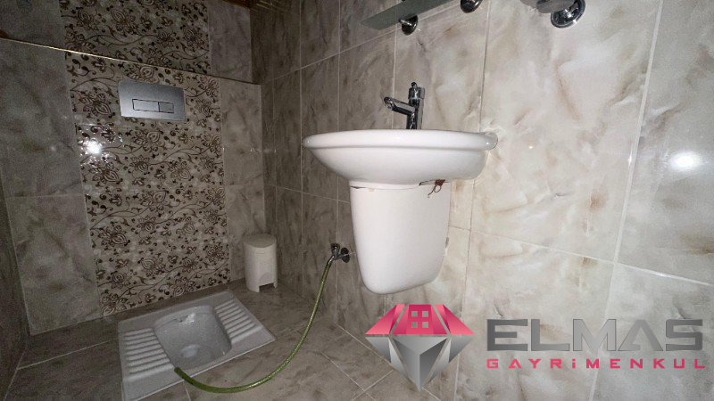 Elmas’tan Merkez Mah. Tek Blok Site İçi Bağımsız Mutfak 3+1