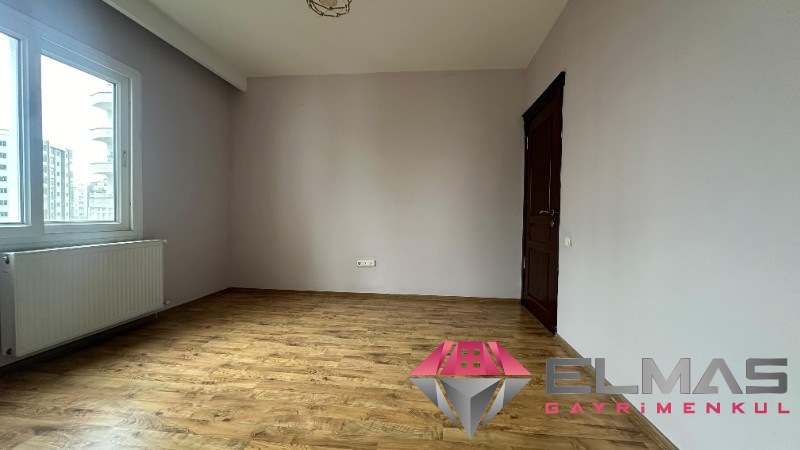 Elmas’tan Merkez Mah. Tek Blok Site İçi Bağımsız Mutfak 3+1