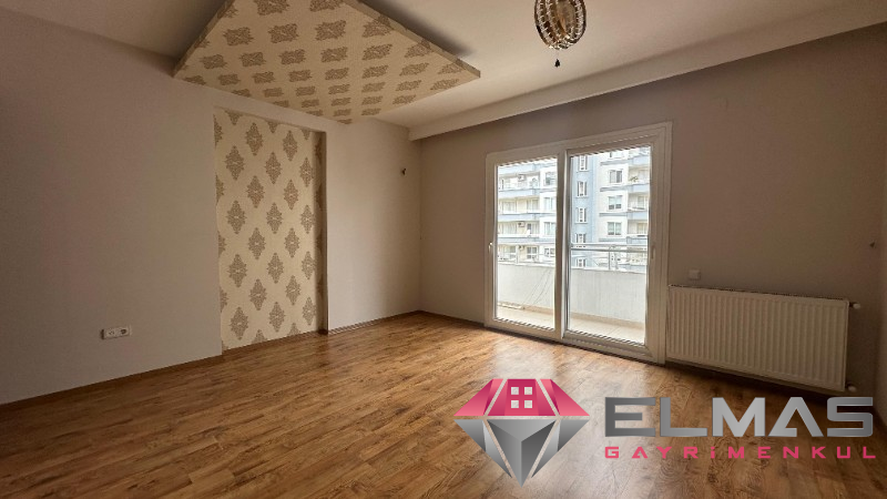 Elmas’tan Merkez Mah. Tek Blok Site İçi Bağımsız Mutfak 3+1