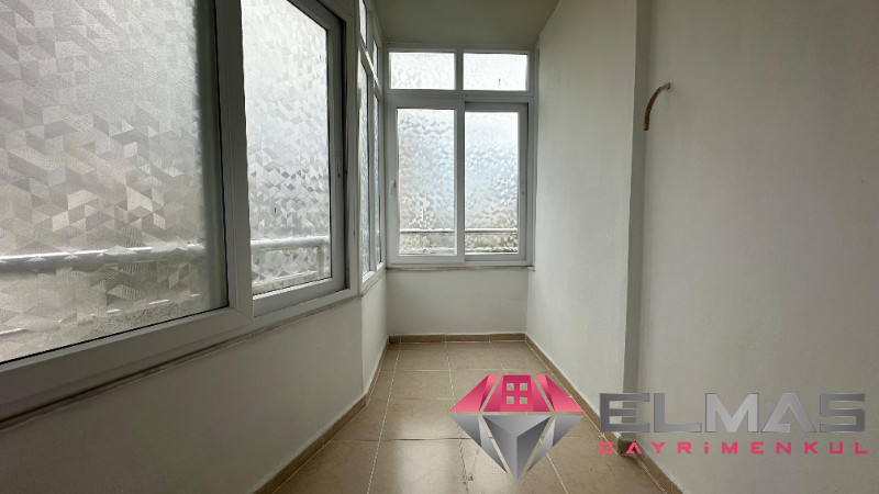 Elmas’tan Merkez Mah. Tek Blok Site İçi Bağımsız Mutfak 3+1