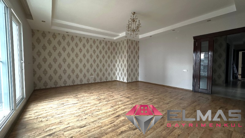 Elmas’tan Merkez Mah. Tek Blok Site İçi Bağımsız Mutfak 3+1