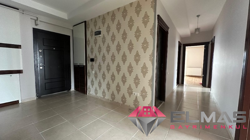 Elmas’tan Merkez Mah. Tek Blok Site İçi Bağımsız Mutfak 3+1