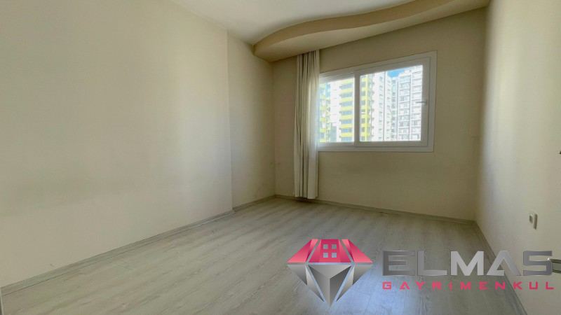 Elmas’tan Akdeniz Mh. Masrafsız Havuzlu Bağımsız 4+1